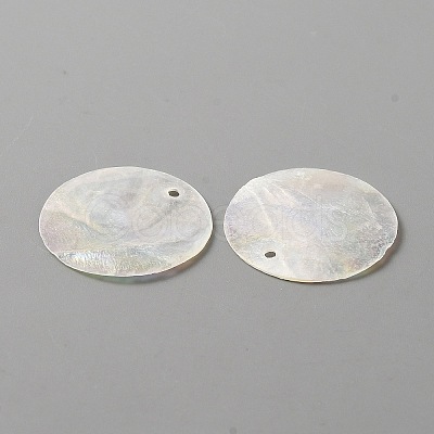 Natural Capiz Shell Pendants BSHE-WH0004-10A-1