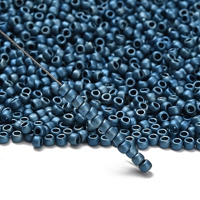 TOHO 8/0 Round Beads SEED-XTR08-0511F-1