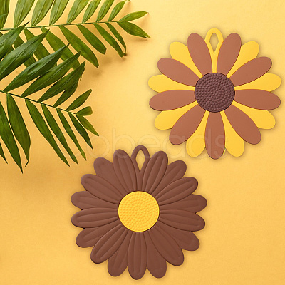 2Pcs 2 Style Flower Silicone Hot Pads AJEW-GF0011-17B-1