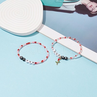 2Pcs 2 Style Word Do You Love Me Plastic Beaded Stretch Bracelets Set with Alloy Enamel Rose Charms BJEW-JB08700-1