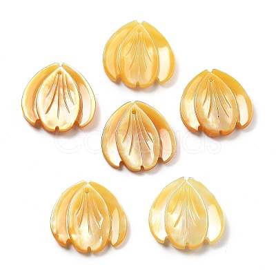 Natural Yellow Shell Carved Pendants SSHEL-Z002-05-1