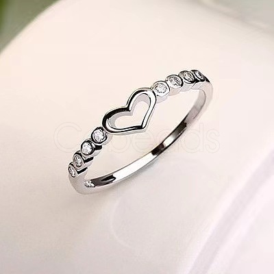 Hollow Out Heart Zinc Alloy with Crystal Rhinestone Finger Rings FS-WGFA1C6-03-1