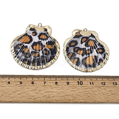 Brass & Natural Shell Pendants SH-CBA27C9-02-1