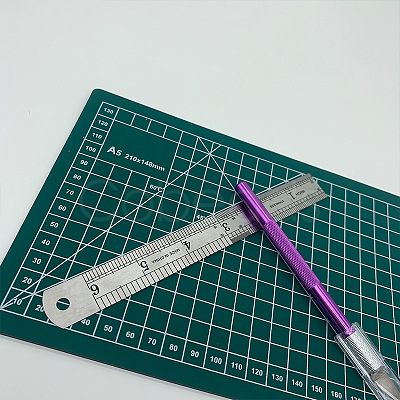 A4 Plastic Cutting Mat WG82233-01-1