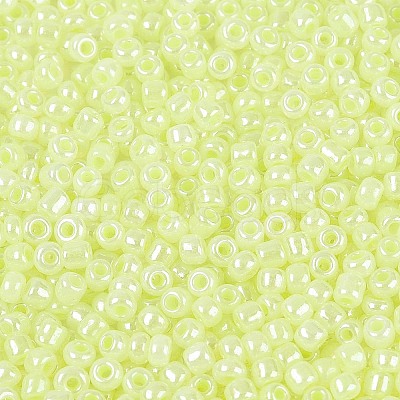 8/0 Glass Seed Beads X-SEED-A011-3mm-152-1