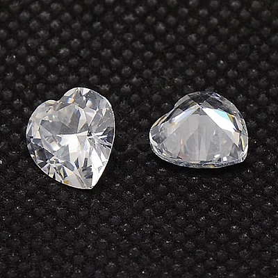 10PCS Clear Grade A Heart Cubic Zirconia Pointed Back Cabochons X-ZIRC-M005-6mm-007-1