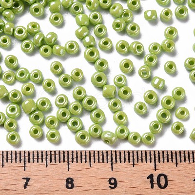 8/0 Glass Seed Beads SEED-US0003-3mm-124-1
