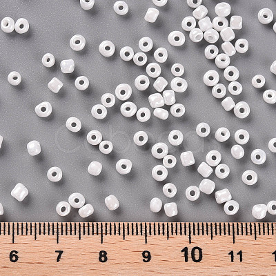 8/0 Glass Seed Beads SEED-US0003-3mm-121-1