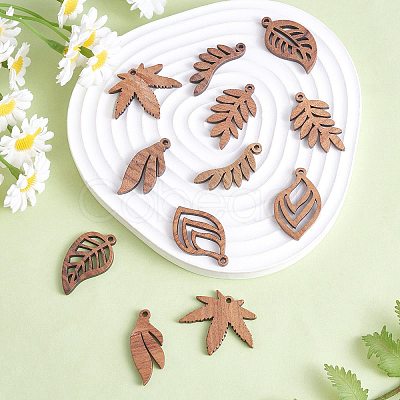 16Pcs 8 Style Autumn Theme Natural Walnut Wood Pendants WOOD-SZ0001-29-1